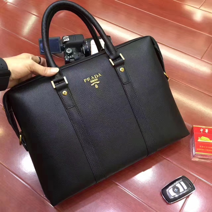 经久不衰的明星款prada杀手包有哪些款式与价格